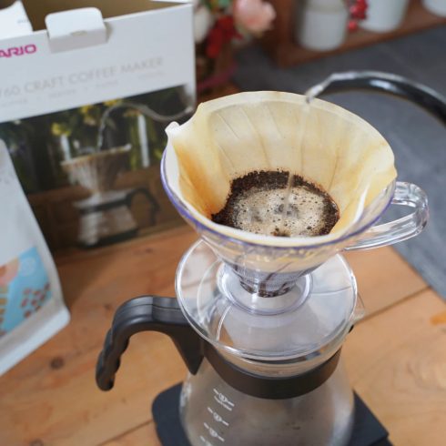  HARIO V60 FILTER KÁVÉKÉSZÍTŐ  + 250 gr specialty szemes kávé